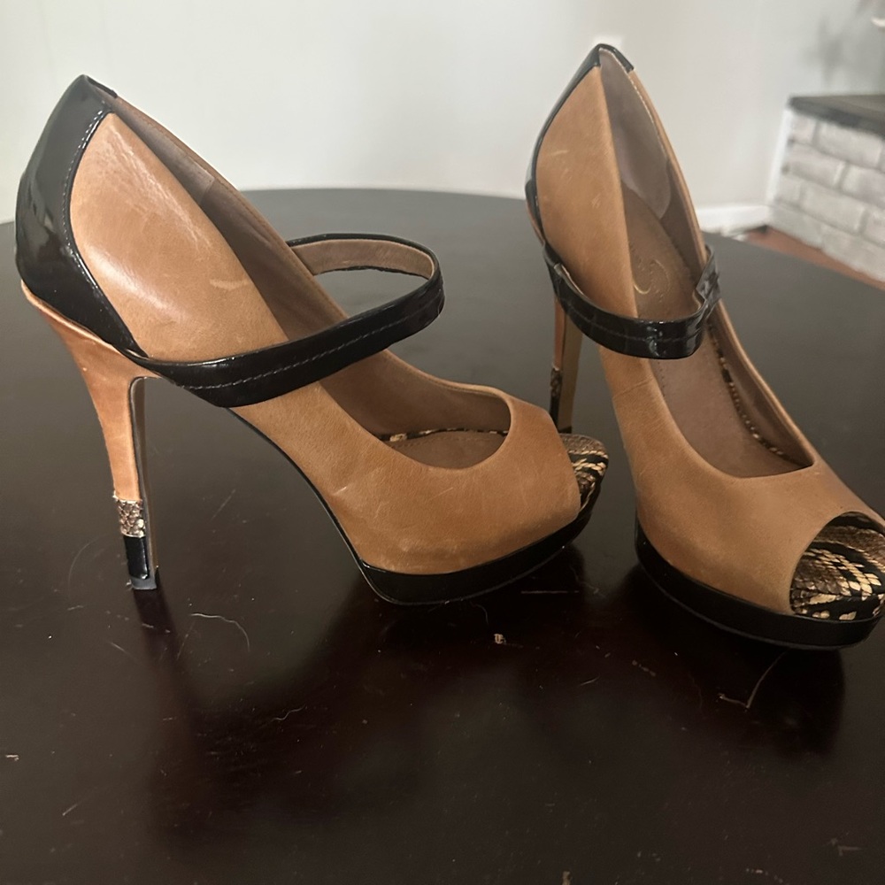 Jessica Simpson Brown and Black Heels